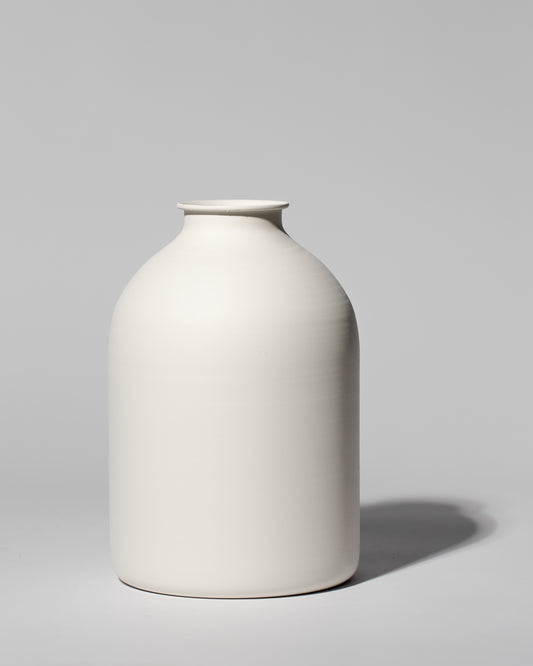 Arlo Iron Vase - Matt White