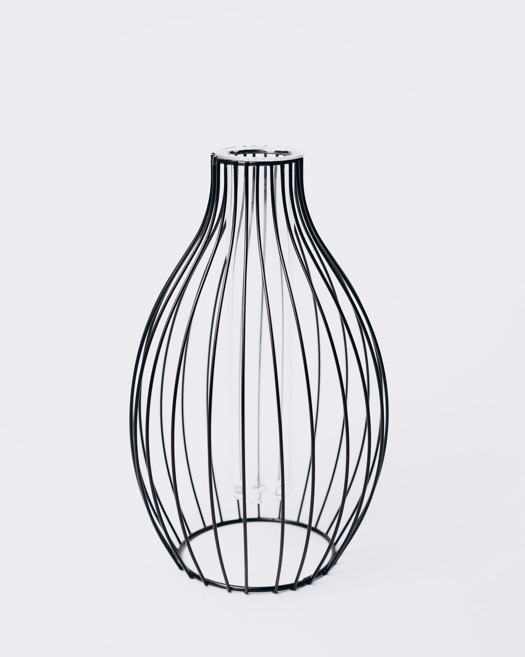 STATEMENT OUTLINE VASE - BLACK - Decovasse